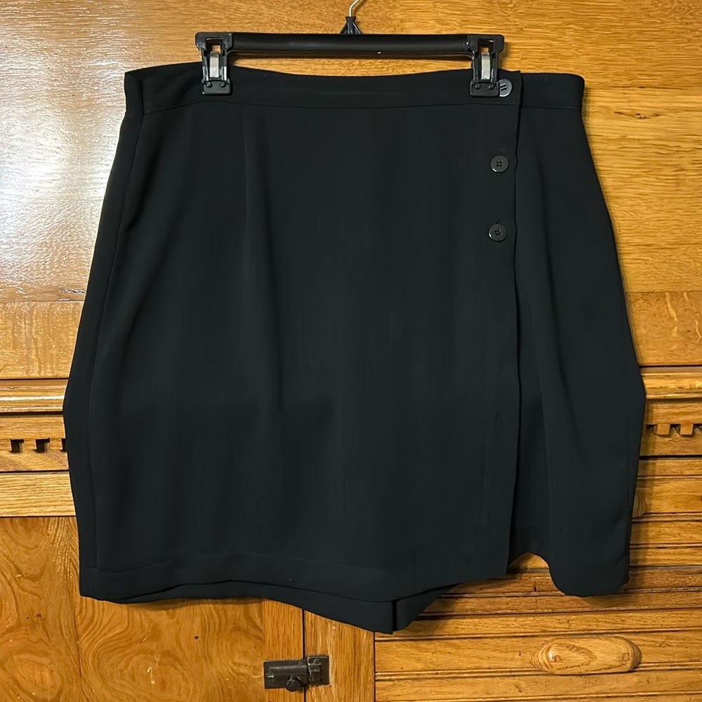 Chaus Sport Black Lined Tennis Golf Skort
